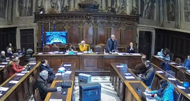 «Frontini riferisca in consiglio comunale»