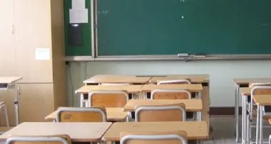 Alunno a casa per «iperattività»: reintegrato il preside sospeso