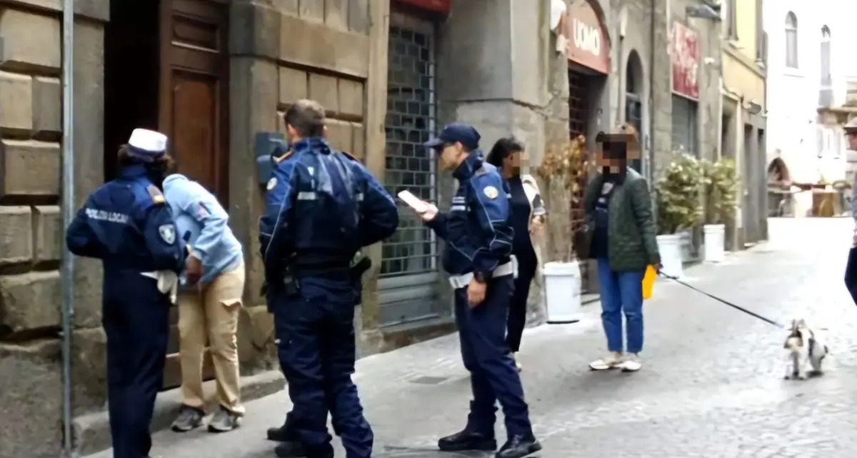 Viterbo: bambino di 4 anni trovato a vagare da solo in centro