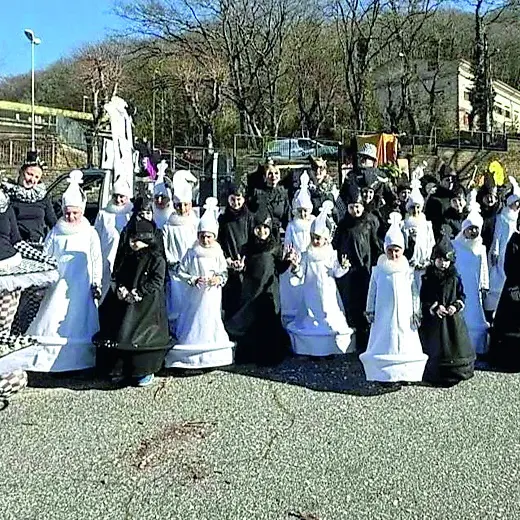 Grande successo per la sfilata dei carri allegorici