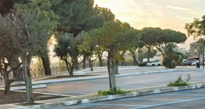 Viterbo: ora gratis di sosta per chi compra, commercianti contrari