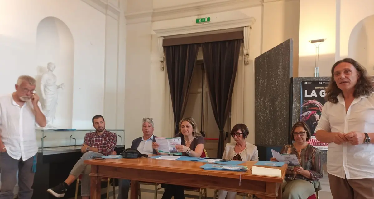 A Viterbo la prima università dei braccianti in Italia