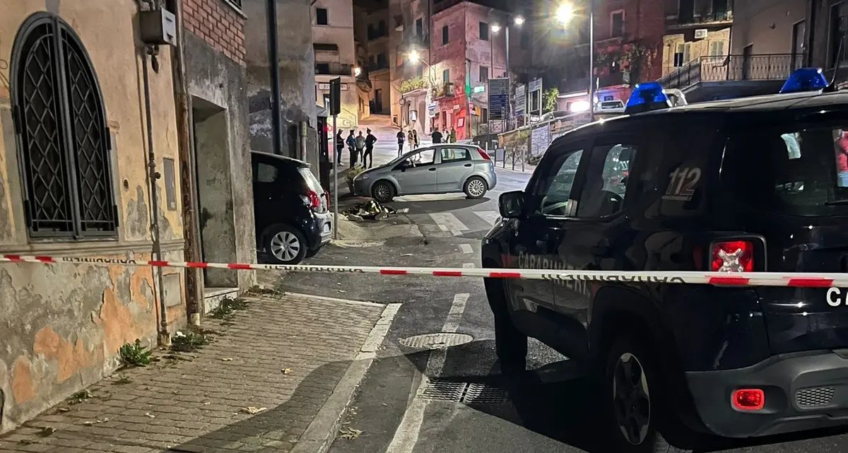 Fabrica di Roma: prende a bottigliate il cognato che muore in strada