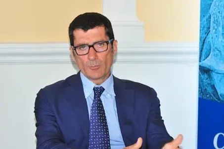 <p>Antonio Passerelli</p>\\n