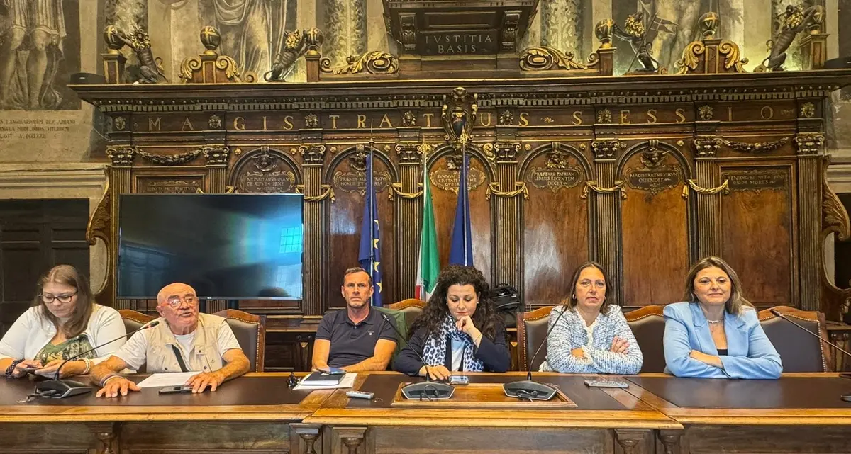 Un educatore cinofilo per aiutare le adozioni dei cani