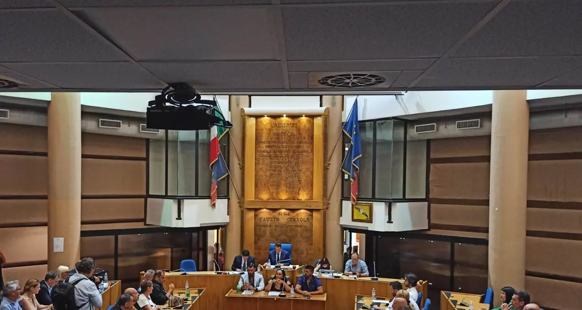 «Maggioranza senza numeri», l’opposizione esce allo scoperto