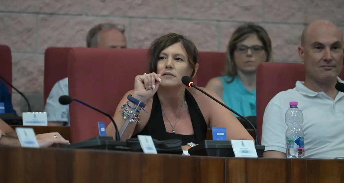 Lecis (M5S): «Iscrizioni e spazi scolastici: vicinanza alle famiglie, trasparenza e impegno istituzionale»