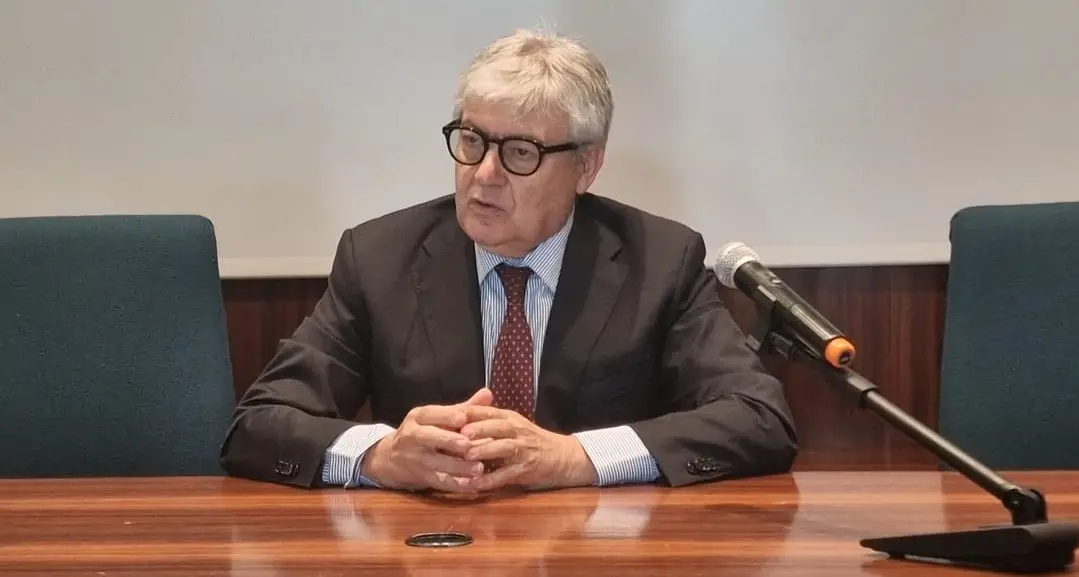 «Viterbo, si valuti un limite al transito di camion in Strada Terme»