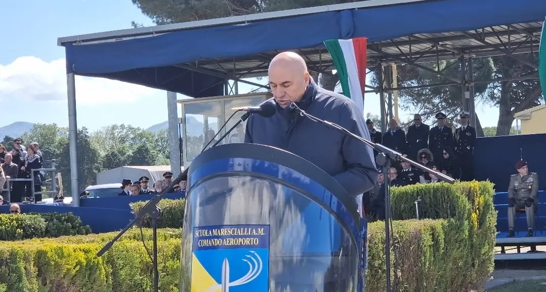 Crosetto ai marescialli: «Non siate eroi ma giusti»