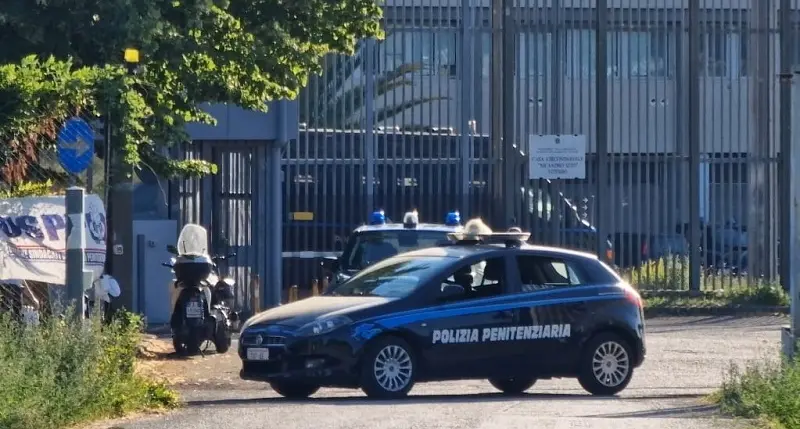 Maxi perquisizione nel carcere di Viterbo