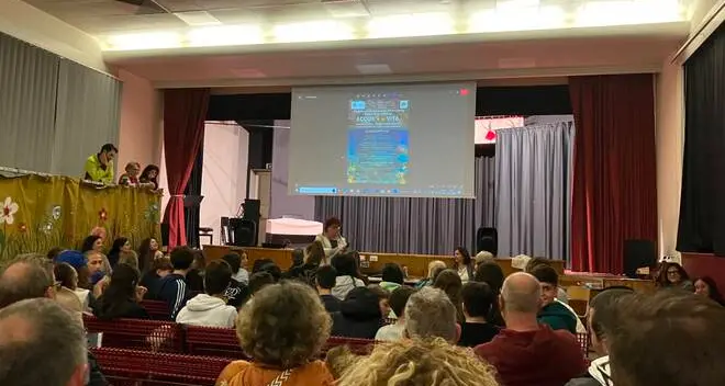 Piccoli scienziati della Porto Romano presentano i loro lavori sull’ambiente