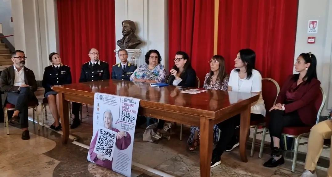 Truffe agli anziani a Viterbo, la sindaca: «Mia nonna tra le vittime»