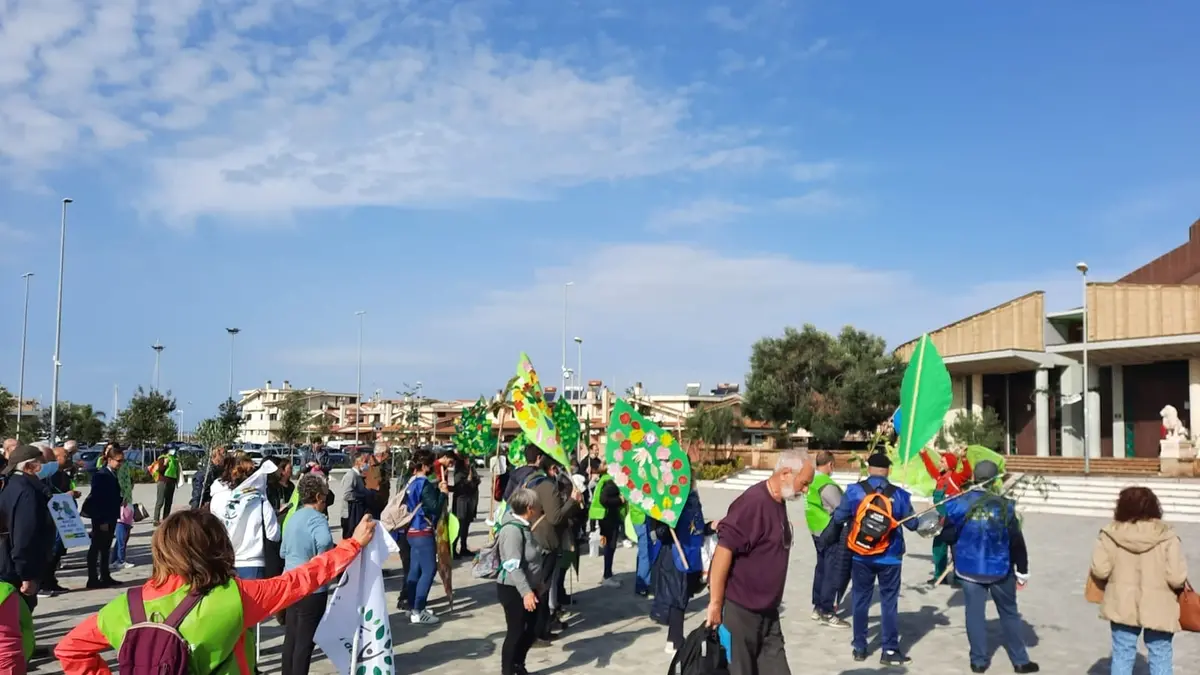 Ladispoli, successo per la Marcia degli Alberi