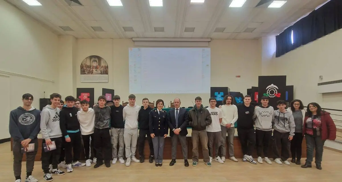 Viterbo: polizia di Stato in campo contro la violenza di genere