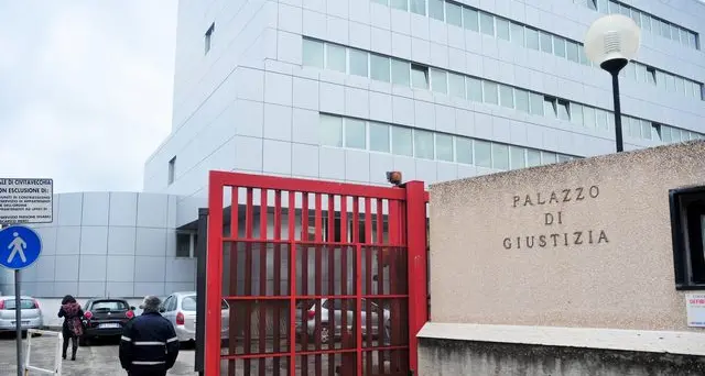 Discarica a cielo aperto a Tolfa: aperta un’inchiesta