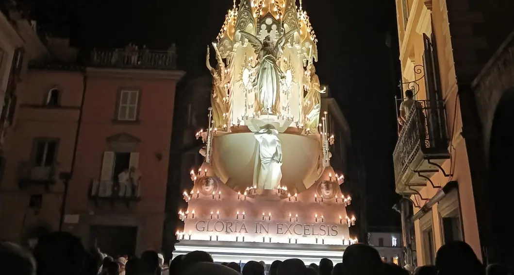 Viterbo, l’ultimo trionfo di Gloria: Santa Rosa è a casa
