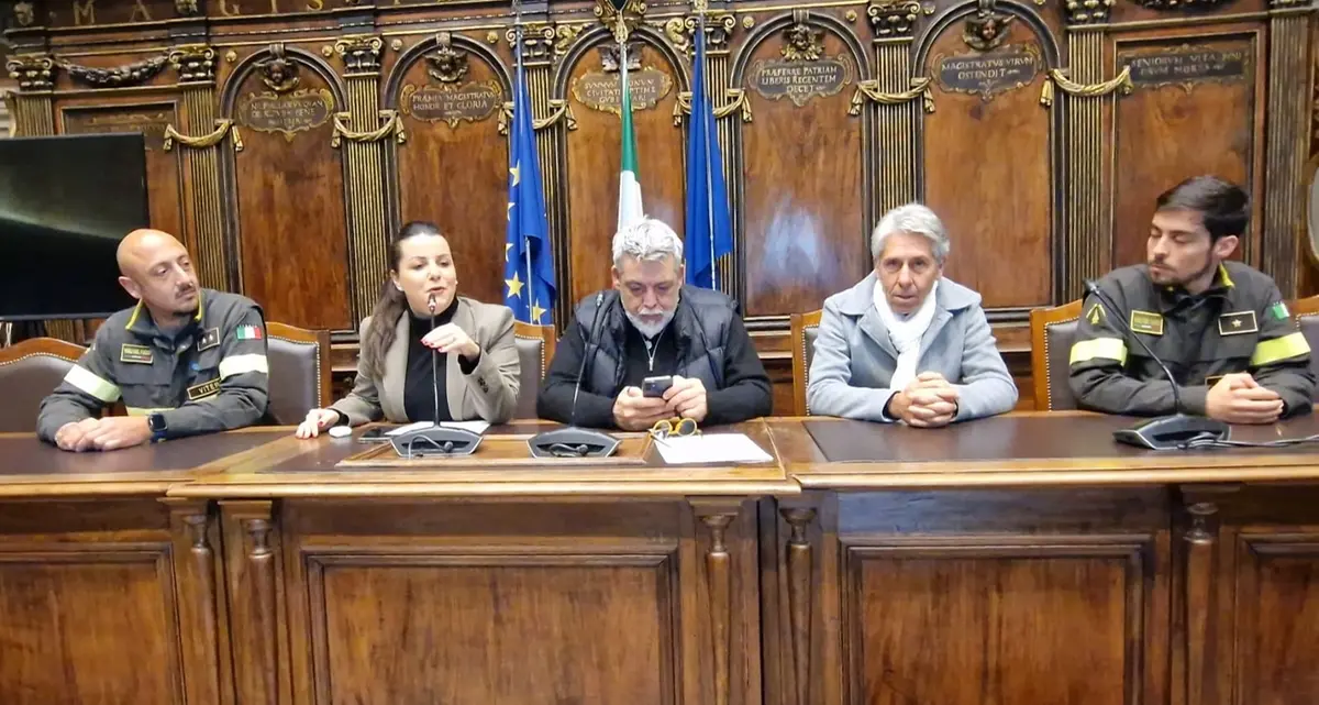 Viterbo: la Befana 115 vola sul Sacrario