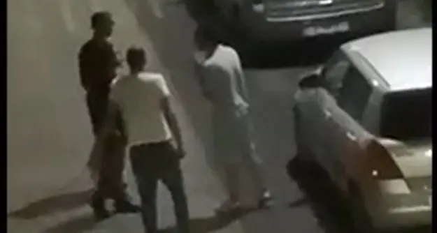 Pizzicato a rubare rischia il linciaggio