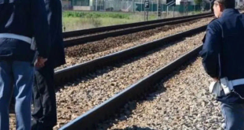 Trovato un cadavere sui binari tra Oriolo Romano e Capranica