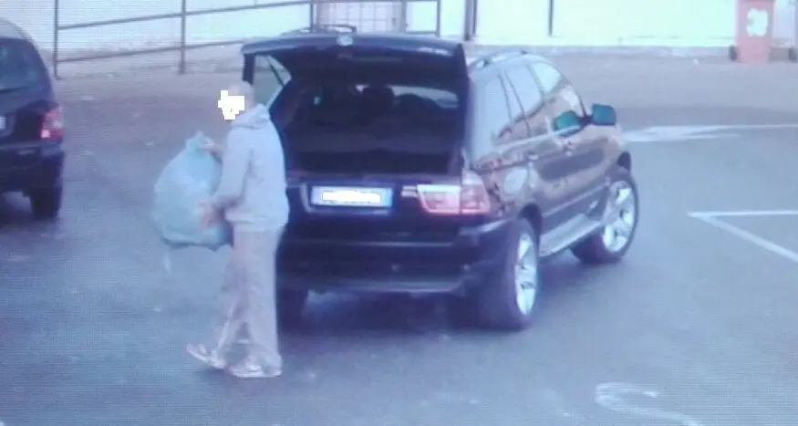 Lotta al decoro: è strage di multe con le fototrappole