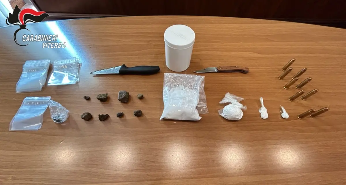 Viterbo: spaccia droga attraverso i social, arrestato un 33enne