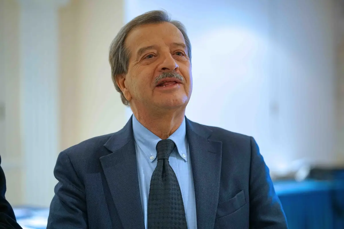 <p>Pietro Tidei</p>\\n