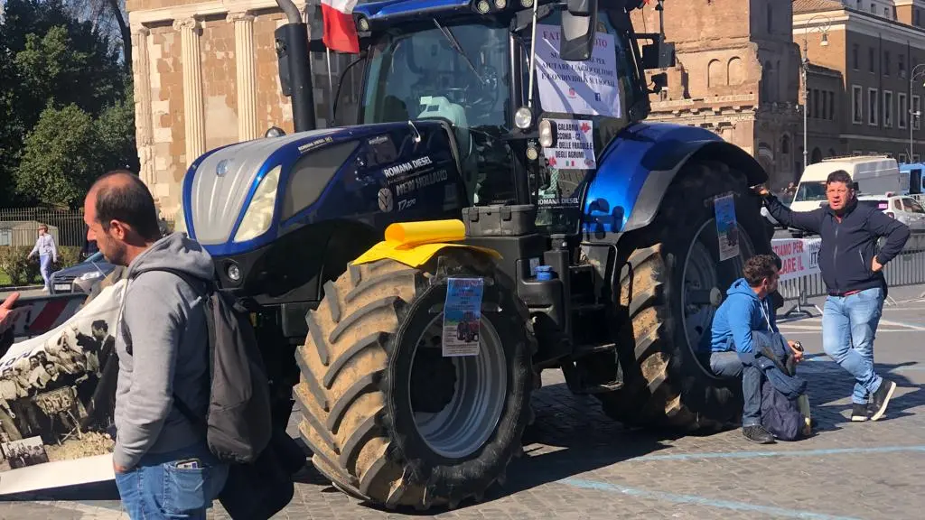 Agricoltori, la protesta si \"sposta\" alla Bocca della Verità a Roma
