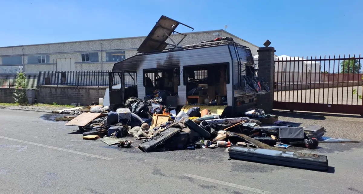 Viterbo: dà fuoco al camper per evitare un controllo