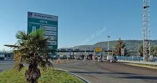 Orte: camion perde parte del carico in autostrada, disagi sull’A1