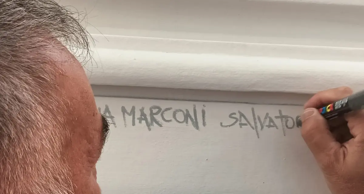 «Viterbo: troppe dediche commemorative, le scrivo io a mano su Gloria»