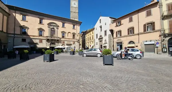 «Ripresa lavori in piazza del Comune entro quattro mesi»