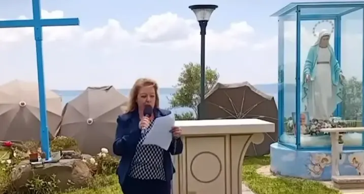 Madonna di Trevignano, il vescovo Salvi stoppa la presunta veggente