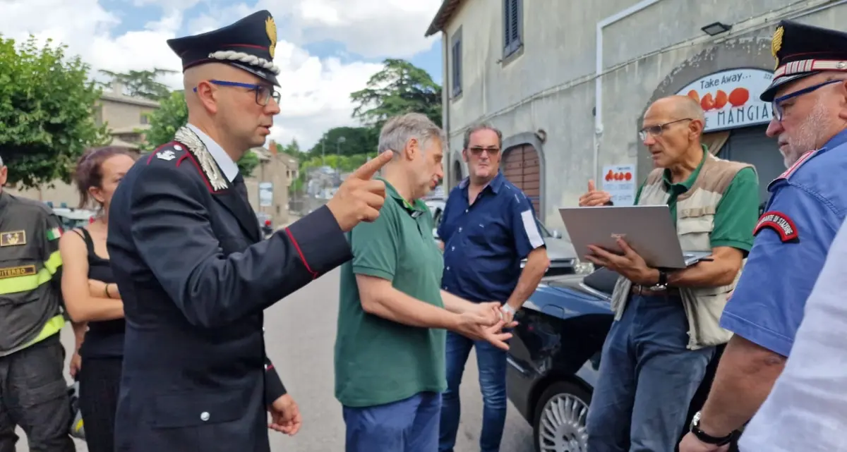 Crollo al Miralago: sopralluogo dei tecnici