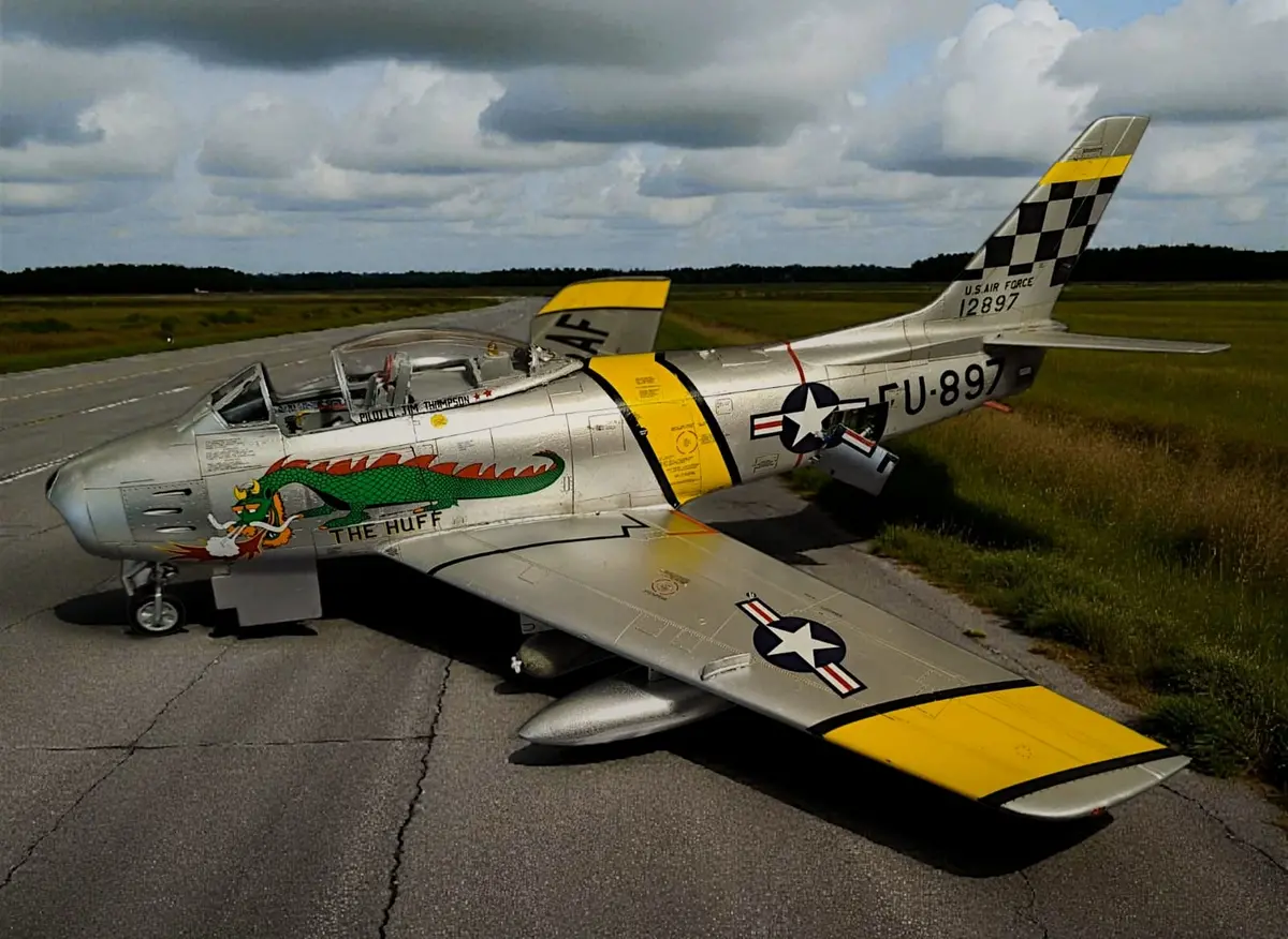 Un F-86F (Modello scala 1/48 di Francesco Pasculli)