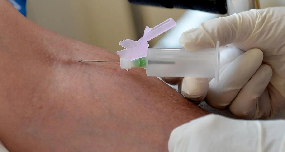 Tumore al colon retto: solo a marzo effettuati 50 test