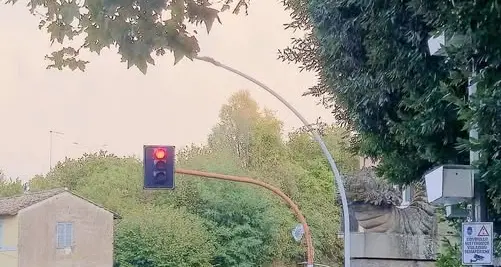 Ronciglione: entra in funzione il photored al semaforo