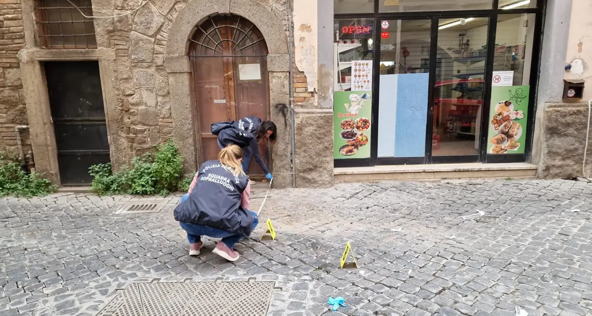 Donna precipita dalla finestra: morta al pronto soccorso